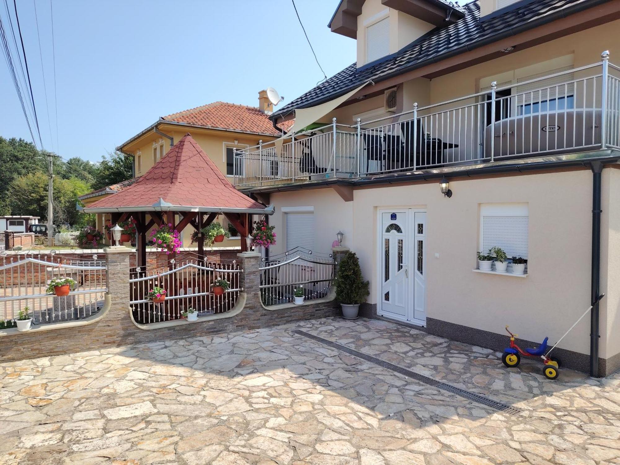 Apartman Raj Vrnjačka Banja Kültér fotó